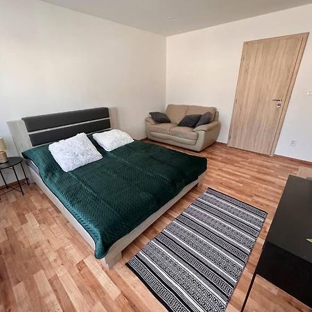 מרטין Apartman Centrum Sturka מראה חיצוני תמונה